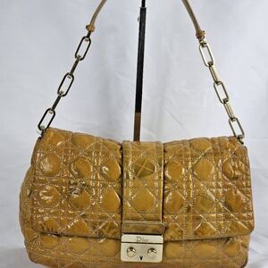 CHRISTIAN DIOR Large Patent Cannage New Lock